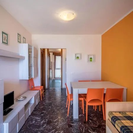 Condominio Marinella 11 아파트