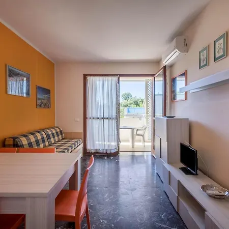 Condominio Marinella 11