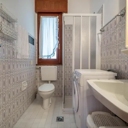 Condominio Marinella 11 아파트 비비오네